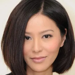 滕麗名 飾演 Sin-yau