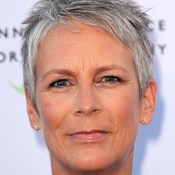 珍美李寇蒂斯 - 青春狂戀演員 飾演Michelle 'Mike' Cody