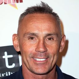 Olivier Gruner - SWAT: Warhead One演員 飾演Luc Rémy