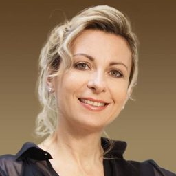 娜塔莉．德賽 飾演 Cleopatra