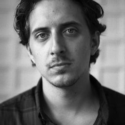 Mariusz Bąkowski - 神父教我的事演員 飾演Marcin