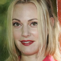 Eva Haßmann 飾演 Barbara Lano