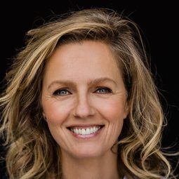 Leonie ter Braak - 求分大作戰演員 飾演Liesbeth