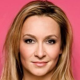 Cynthia Abma 飾演 Mrs van Vleuten