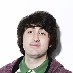 阿爾緬·韋茨曼 飾演 Andy