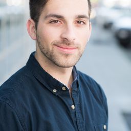 David Sigura - The Moon and Back演員 飾演Jock Auditioner