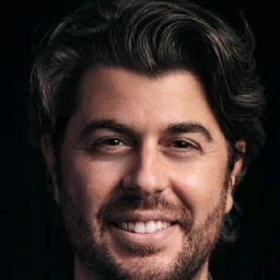 安東尼奧比舒 飾演 Cicci Dalmastri