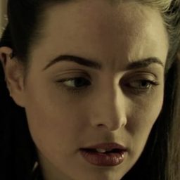 KIm Chapman 飾演 Distressed Patient