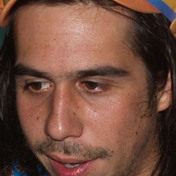 艾斯特班 - 非常籃團演員 飾演André