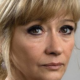 卡特莉妮·杜米崔斯庫 - Like in Films演員 飾演Sidonia