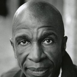 Ewart James Walters - 李爾王演員 飾演Old Man