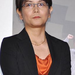 千葉雅子 飾演 