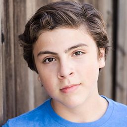 Nicholas Keenan 飾演 Walter