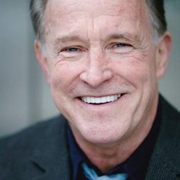 Brian McCormack - 虎尾演員 飾演Bill