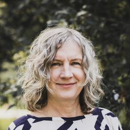 Andrine Sæther 飾演 Anne