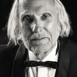 Juris Strenga - 我孫子的瘋狂割禮演員 飾演Leton Dede