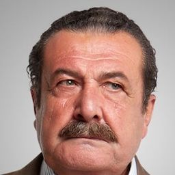 塔律克·帕布奇裘路 飾演 Şerafettin