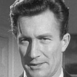 Tim Turner 飾演 Frank Mason