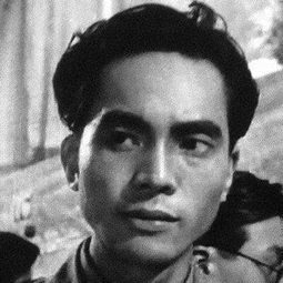 土屋嘉男 飾演 Self