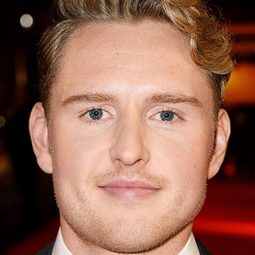 Ross Anderson 飾演 