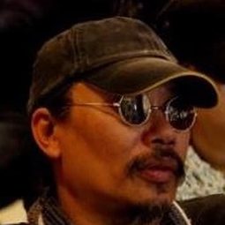 江約誠 飾演 Sandy