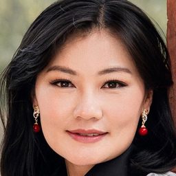 Tandin Bidha 飾演 Nima/Meto