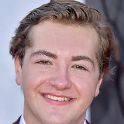 Michael Gandolfini頭像