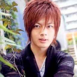 古原靖久 飾演 Hideki Yoshino