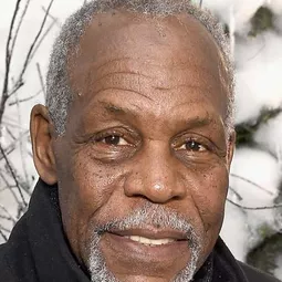 丹尼·葛洛佛 - Double Soul演員 飾演Michael Tedeschi