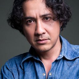 阿古斯·昆佐羅·阿迪 - 詭妾演員 飾演Otto