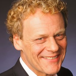 Mark Mitchell 飾演 Sante's Lawyer