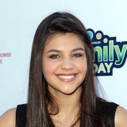 安柏·法蘭克 - Monster Mutt演員 飾演School Kid