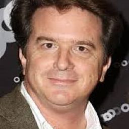 Stephen Sachs 飾演 Craig