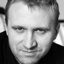 Piotr Kaźmierczak 飾演 Mikosz