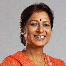 阿卡·阿敏 飾演 Waheeda