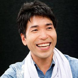 新垣樽助 飾演 Hasebe Heshikiri (voice)