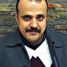 Mohamed El Sherbini 飾演 خليل مرسي فى شبابه