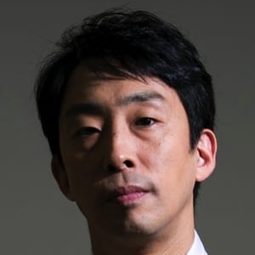 北村有起哉 - 新聞記者演員 飾演Kazumasa JInno