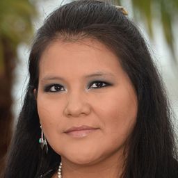 米斯提·歐普瑪 飾演 Tina Walsh