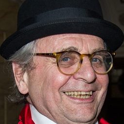 Sylvester McCoy 飾演 Radagast the Brown
