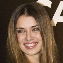 Natasha Yarovenko 飾演 Natasha