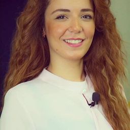 莎拉·德薩威 - Wannabe Courageous演員 飾演مجنونة أمير كرارة