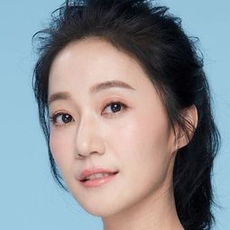 陳婉婷 - 本日公休演員 飾演Dr. Ko's Daughter