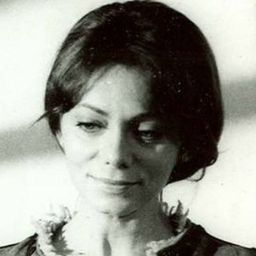 維多莉亞·瑟丘 飾演 Ina