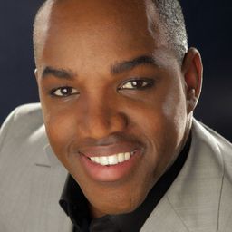 勞倫斯•布朗利 飾演 Rinaldo