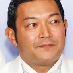 山口智充 - 劇場版 仮面ライダー鎧武 サッカー大決戦!黄金の果実争奪杯!演員 飾演DJ Sagara