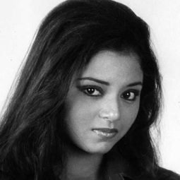 Kaajal Kiran 飾演 Saroj
