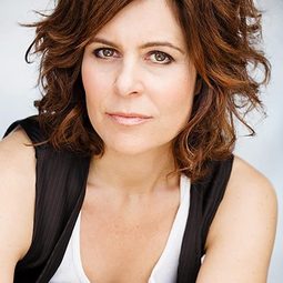 Laura Niemi - 滅我者演員 飾演Maggie