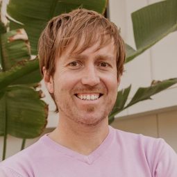 布萊恩·史托克爾 - 一夕致富：PEZ 糖果盒大走私導演