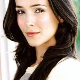 Angelique Naude - The Brotherhood IV: the Complex演員 飾演Secretary Madison